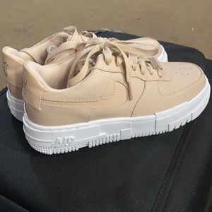 Nike airforce 1 PIXEL